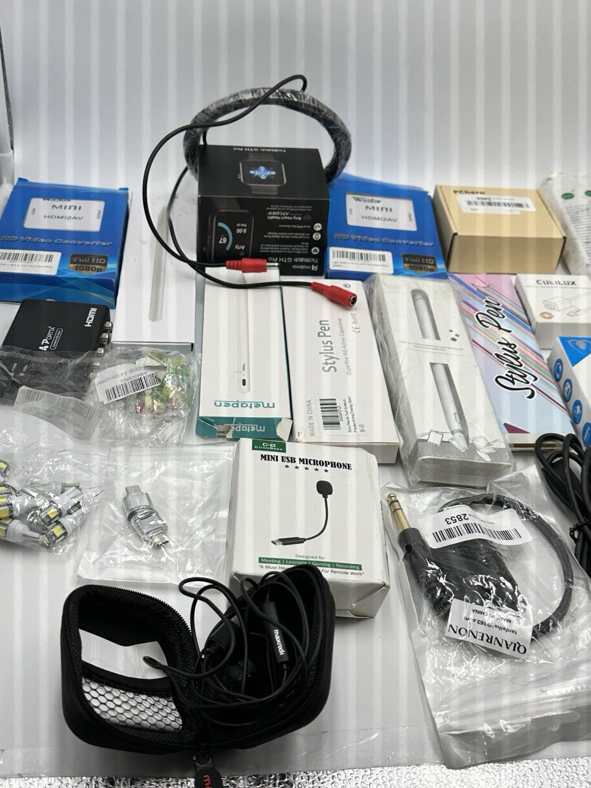 lot of accessories 27 Small Pcs
