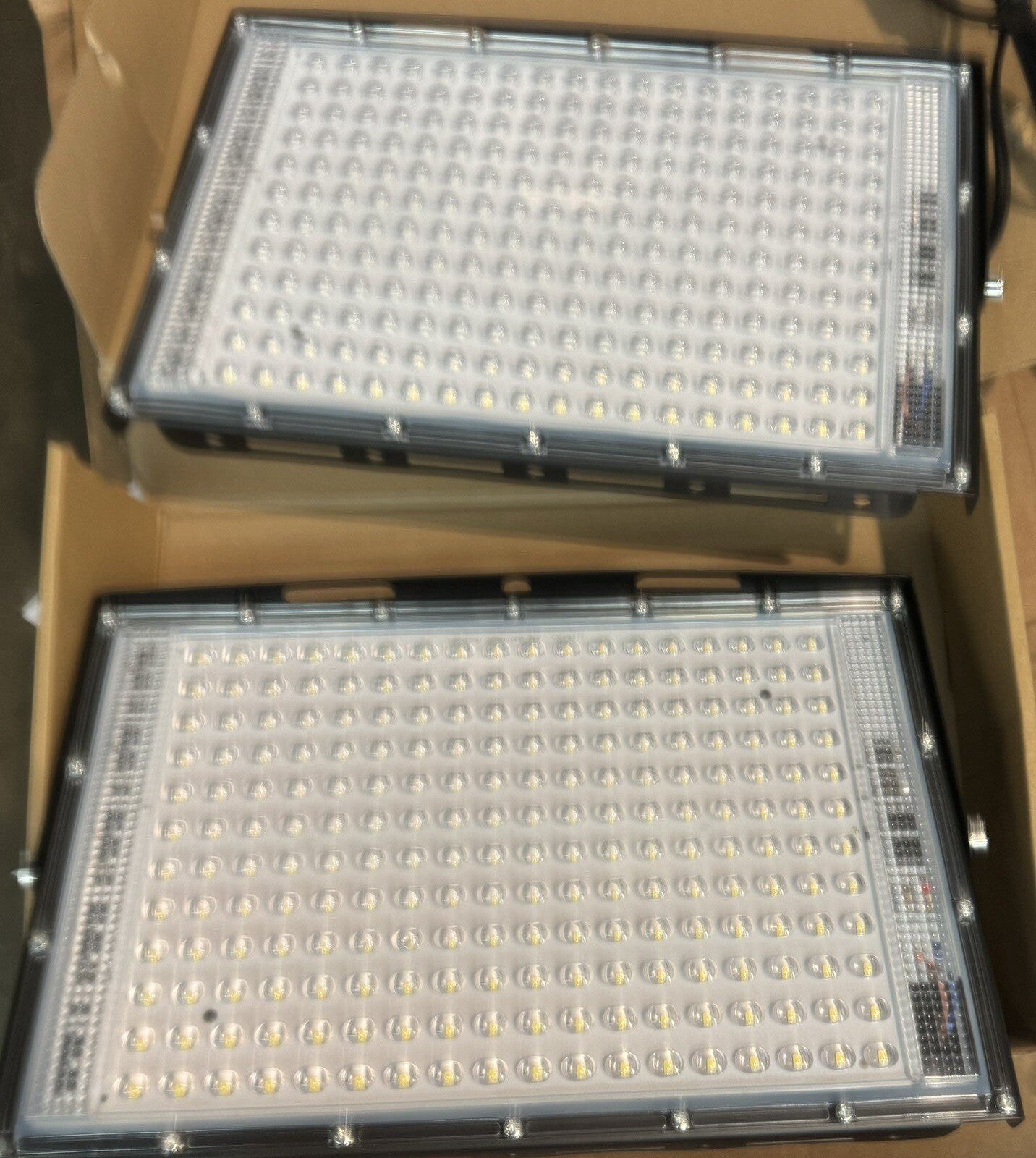 LED Flood Lights Outdoor, 2 Pack 150W 15000LM Bright Floodlight outside Work Lig