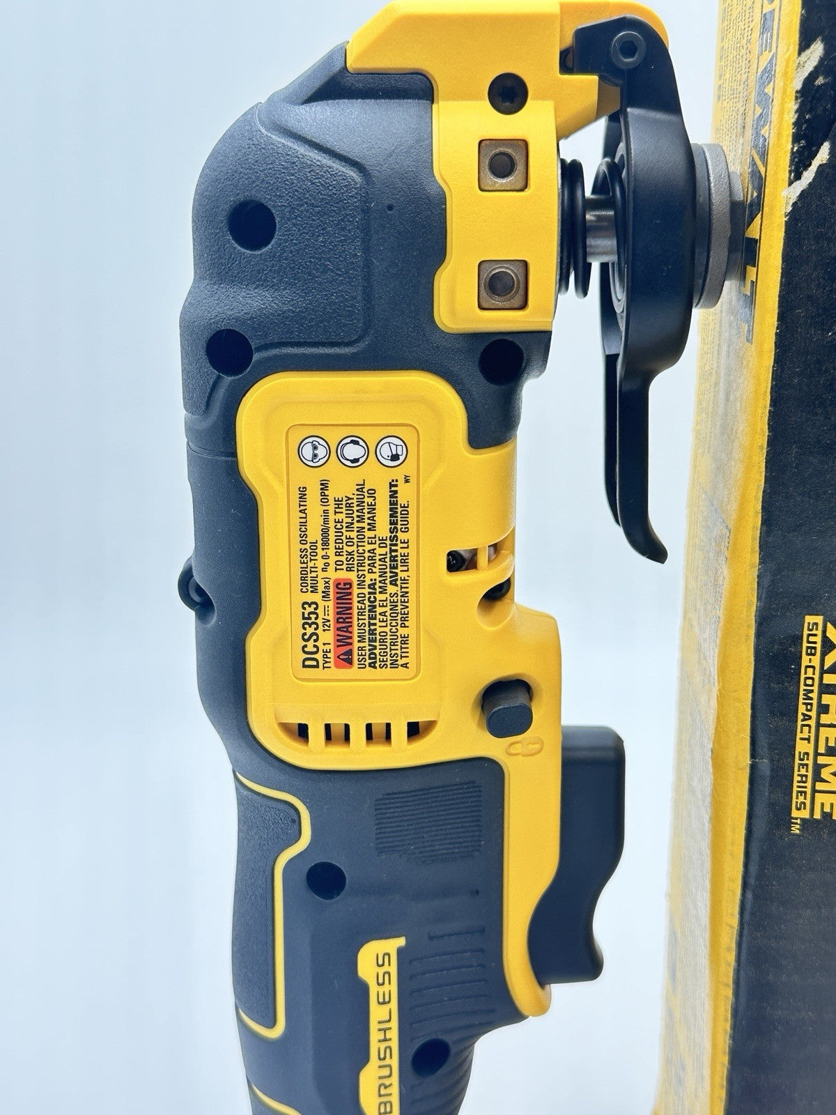 N ew Dewalt DCS353B Xtreme 12V MAX Brushless Cordless Oscillating