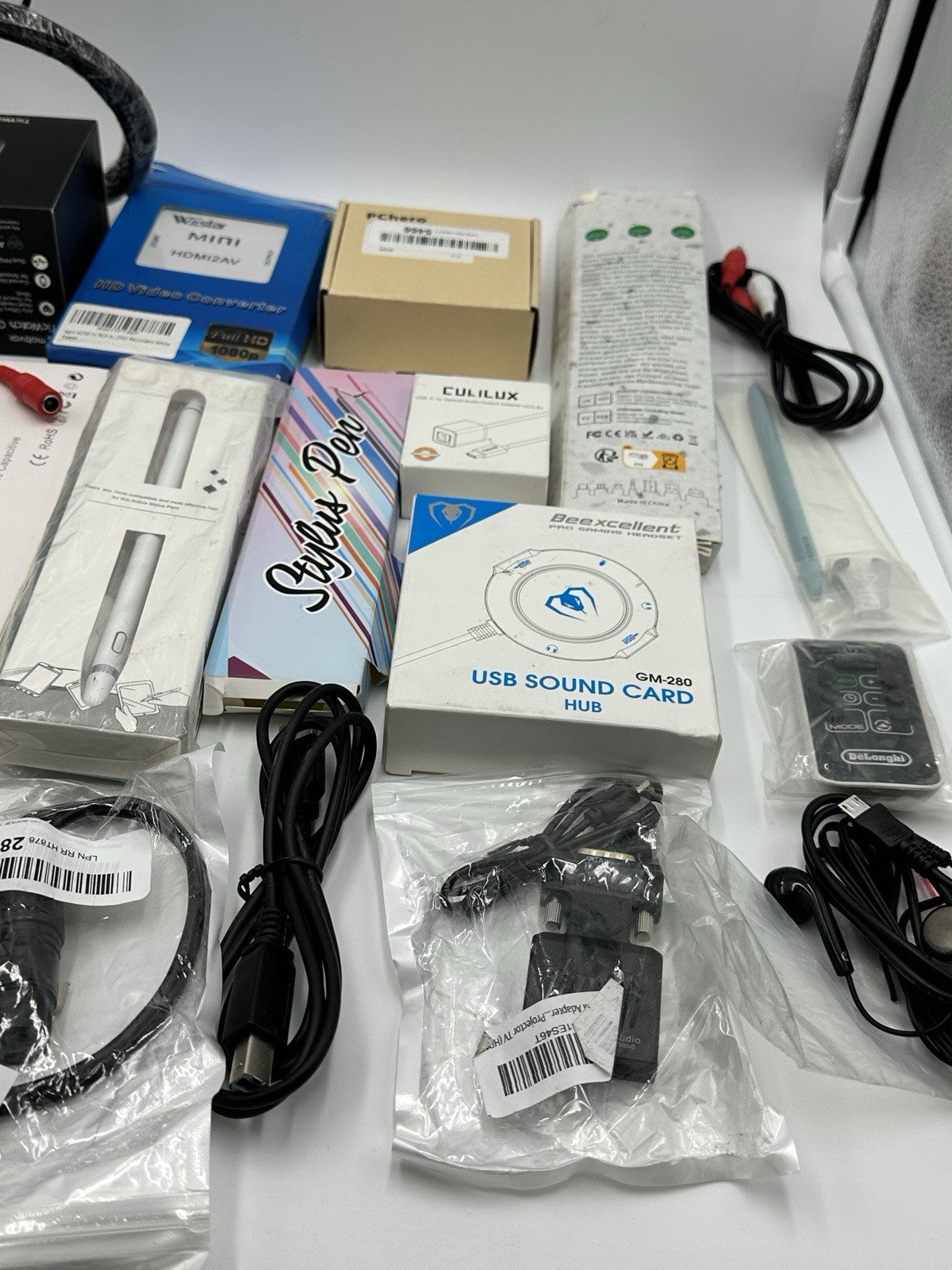 lot of accessories 27 Small Pcs